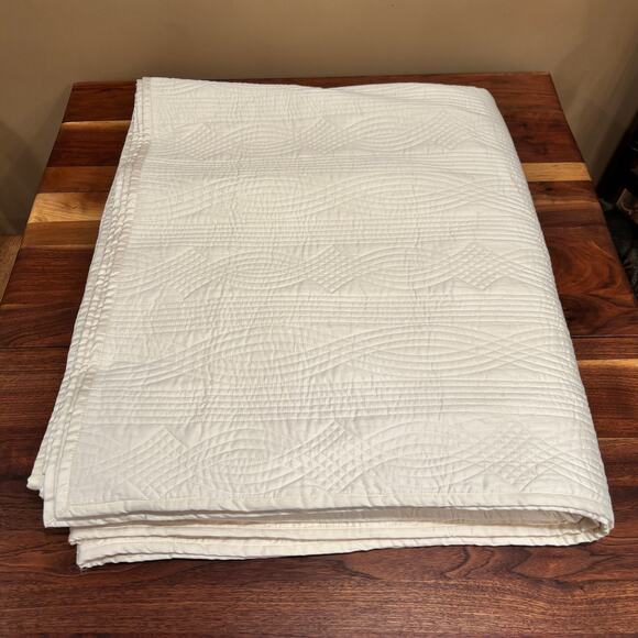 ￼Restoration Hardware King Size Quilt, 100% Cotton, Cream Ivory, 114”x96” - Picture 3 of 6